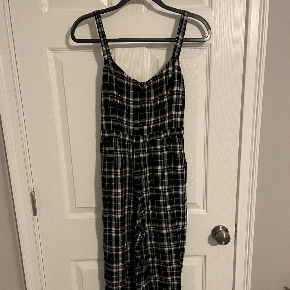 Hollister V Neck Jumpsuit